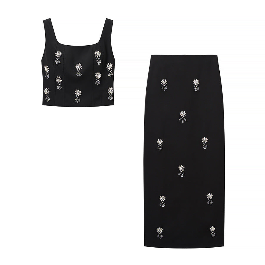 Women Elegant, embroidered top and skirt set Lune London