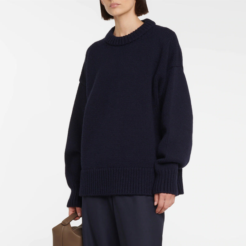 Oversized knitted sweater for women with a comfortable round neck and a relaxed fit Lune London