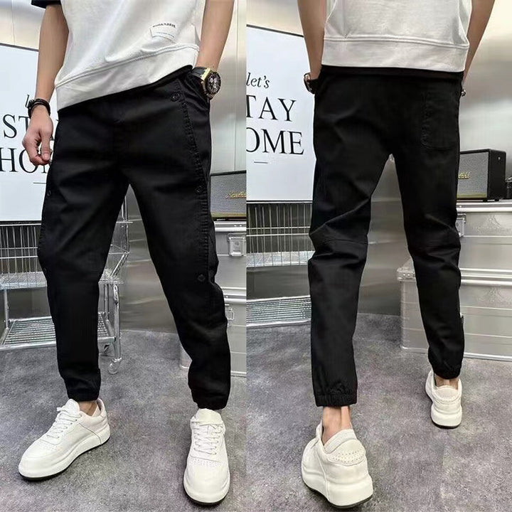 Trendy cargo pants for men with practical pockets and elastic waistband Lune London