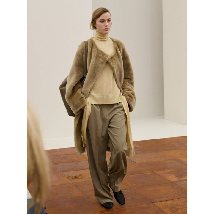 Elegant wide-leg business trousers for women with pleats Lune London
