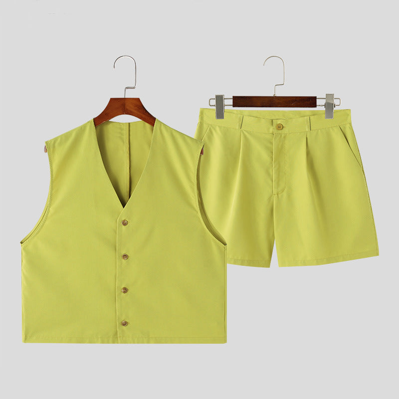 Elegant sleeveless set for women with chic shorts and style