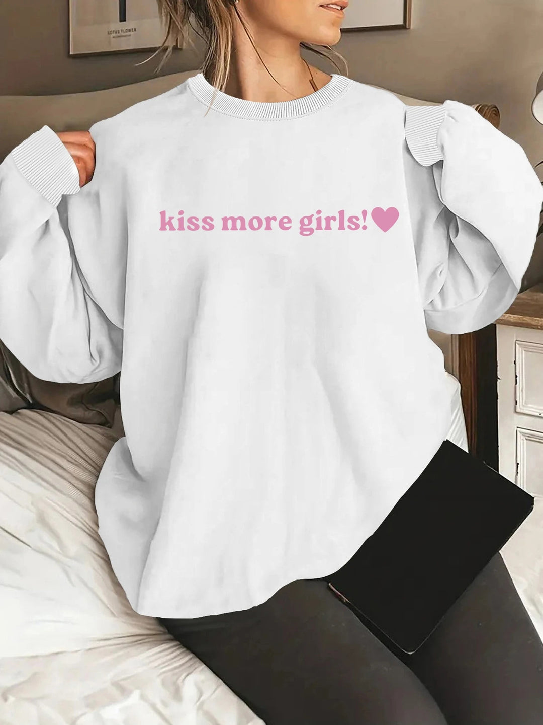 Sweatshirt pour femmes avec lettrage inspirant et coupe décontractée Chic & Stil