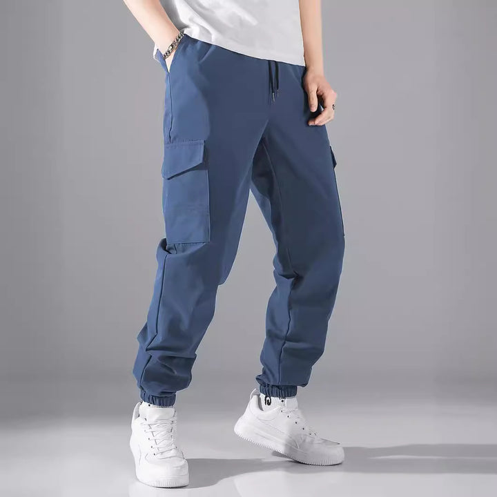 Men's cargo pants with elastic waistband and practical side pockets Lune London