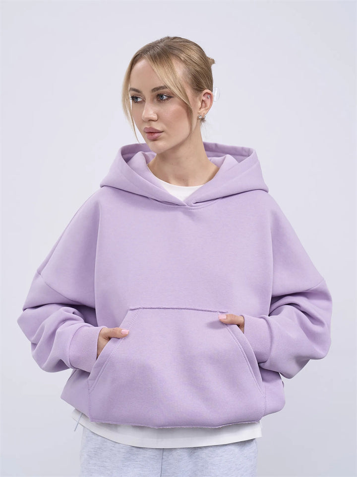 Women's oversized hoodie with kangaroo pocket and elastic cuffs