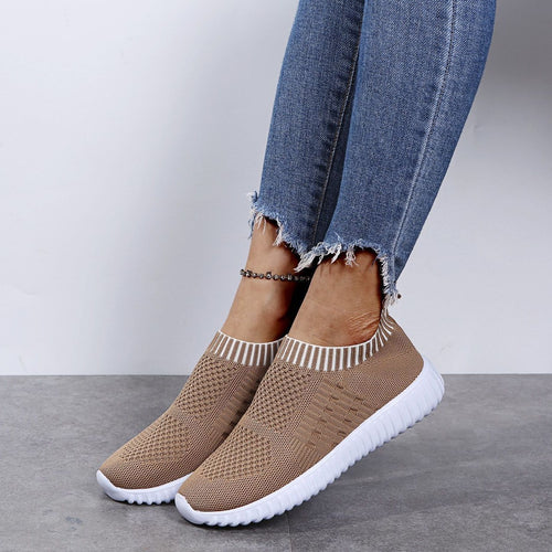 Women's Slip-On Sports Sneakers with Elastic Knit Upper and Non-Slip Sole Lune London