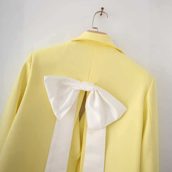 Ladies structured blazer with modern details Lune London