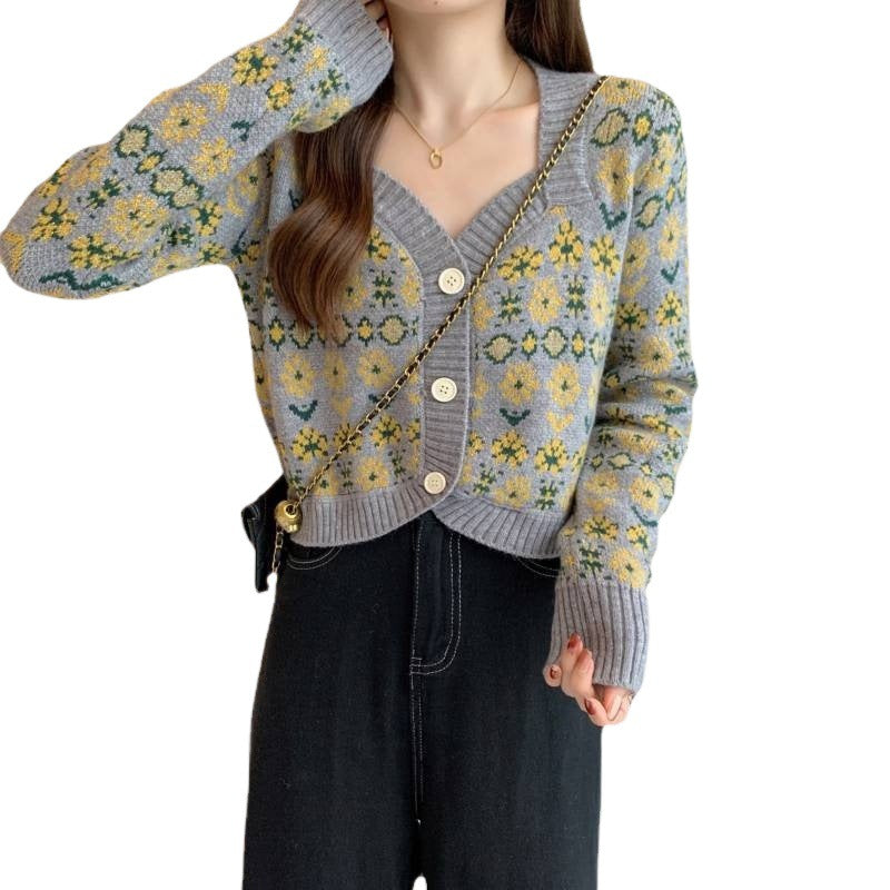 Ladies knitted floral jacket with wide edges Lune London