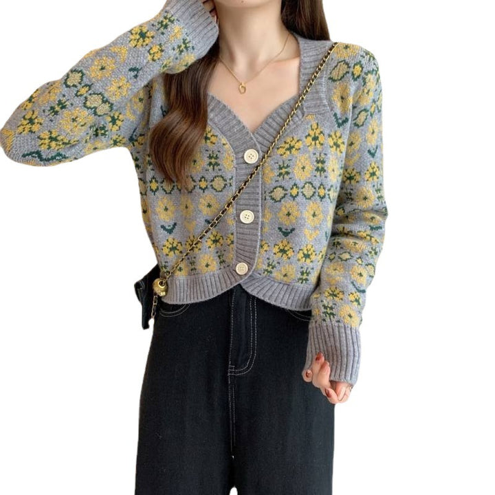 Ladies knitted floral jacket with wide edges Lune London