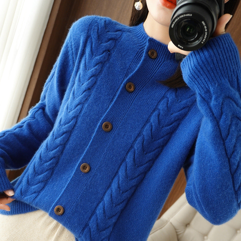 Comfortable knit jacket for women with cable pattern and button placket Lune London