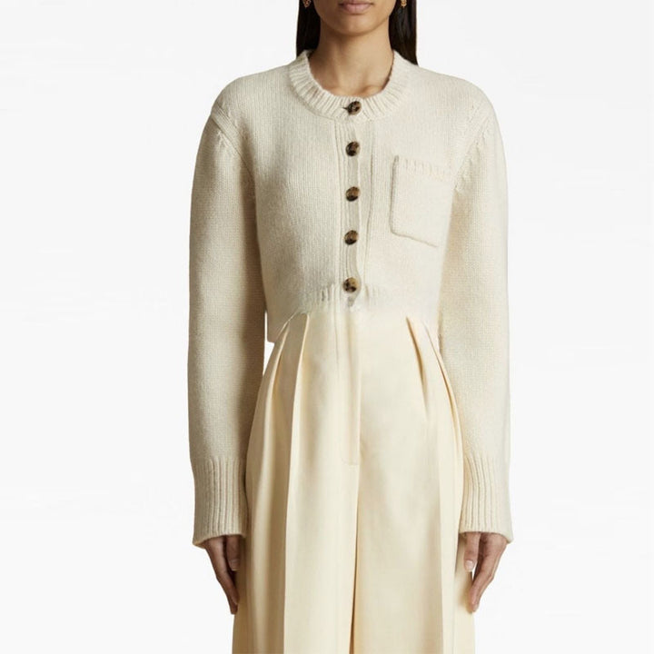 Cardigan court en tricot pour femmes avec des boutons Chic & Stil
