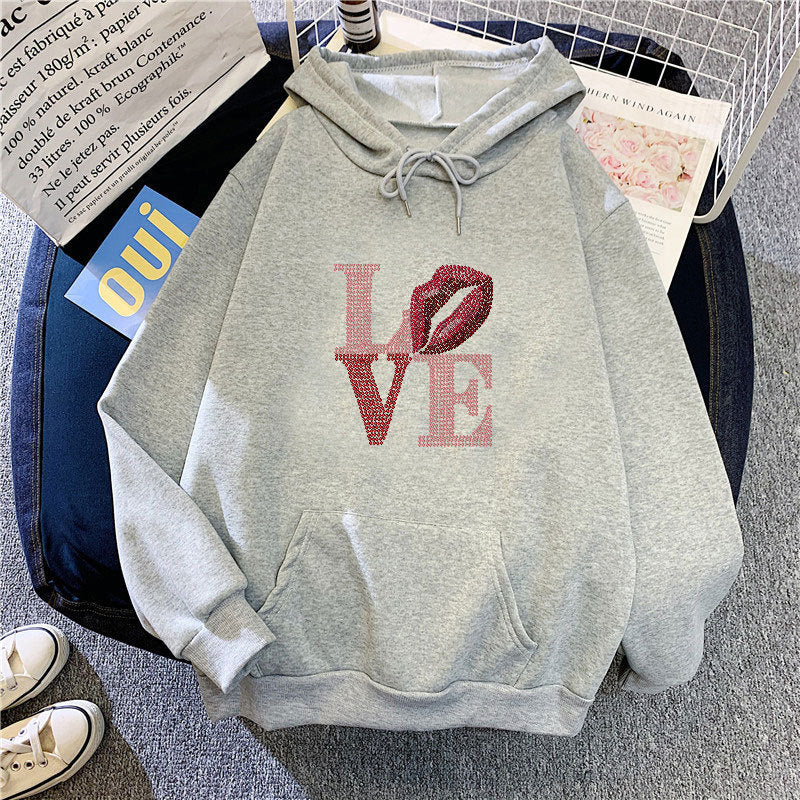 Women's hoodie with creative lip design Chic & Stil