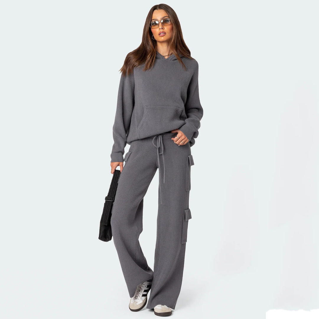 Ladies Relaxed-Fit Knit Pullover with Hood and Kangaroo Pocket Lune London