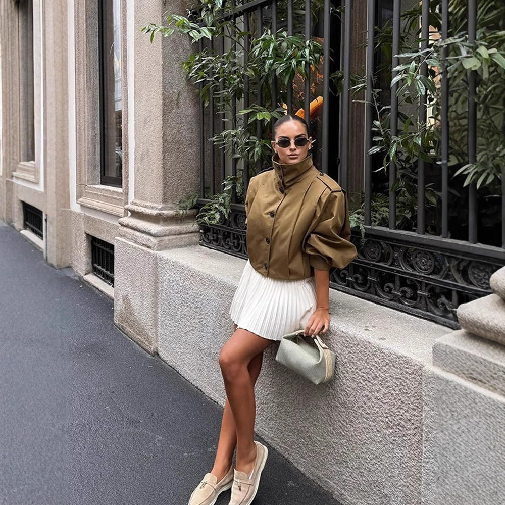 Lune London short trench coat for ladies with elegant button details