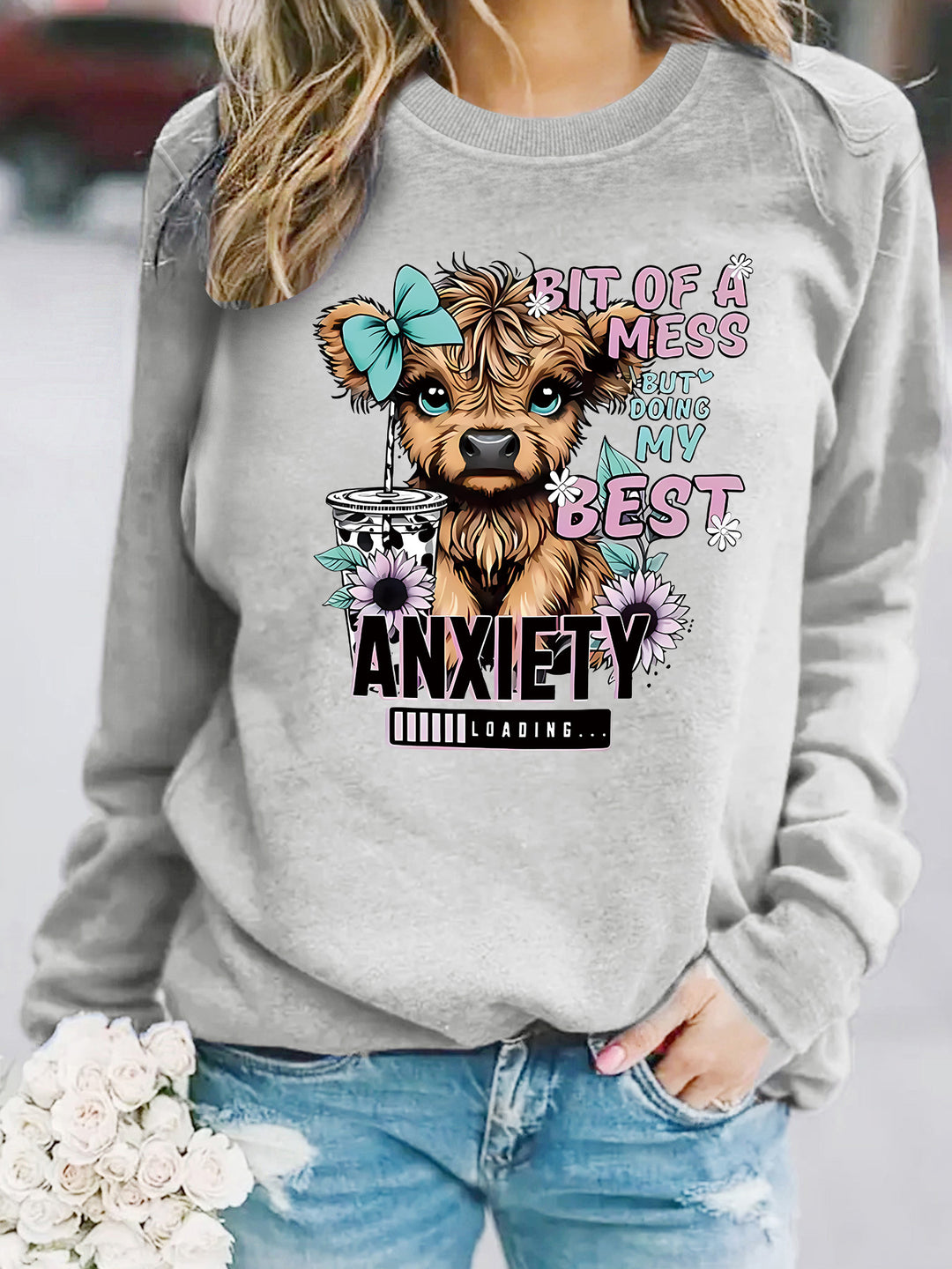 Sweatshirt pour femmes avec un design de chien créatif et une typographie inspirante Chic & Stil