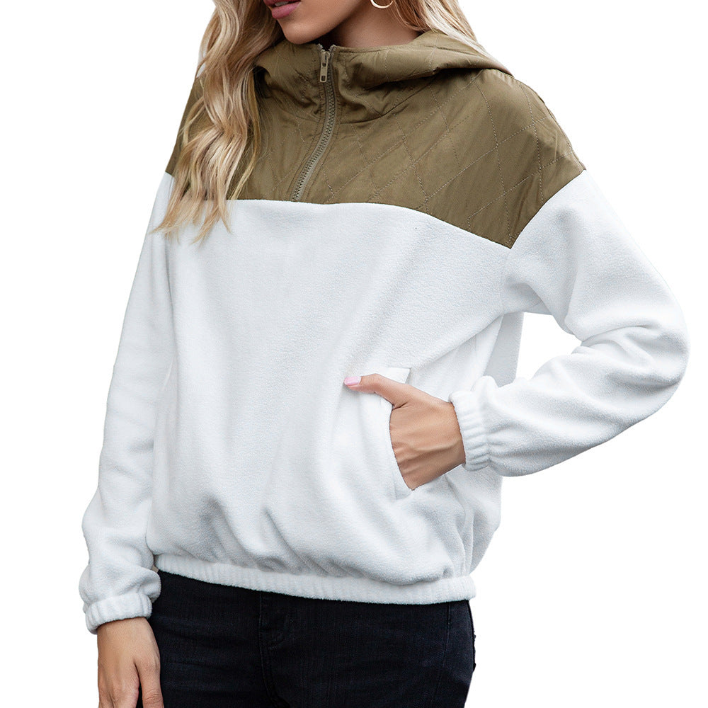 Ladies cozy fleece hoodie with practical pockets Lune London