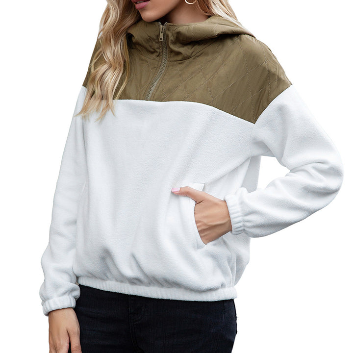 Ladies cozy fleece hoodie with practical pockets Lune London