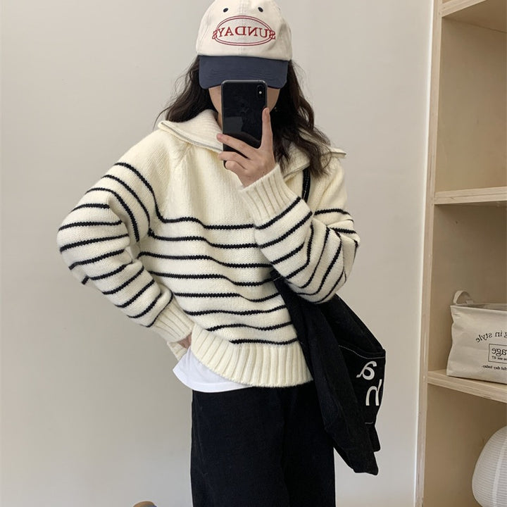 Pull en tricot décontracté pour femmes avec col sportif et motif rayé Chic & Stil