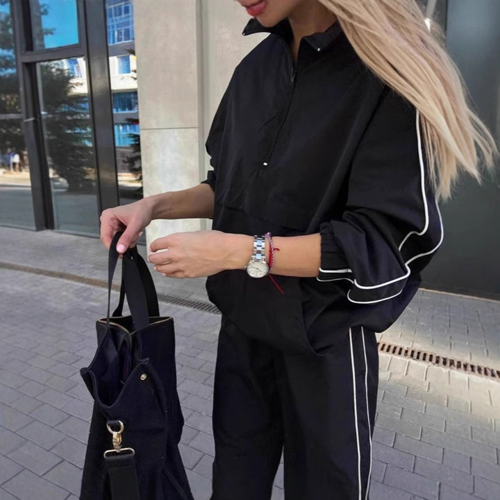 Ladies Windbreaker Sports Jacket with Zipper and Casual Fit Lune London