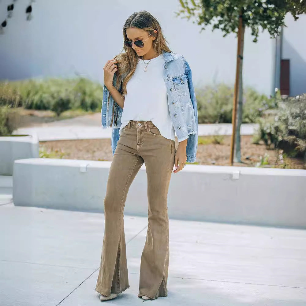Women’s flared jeans in vintage style with a high waistband Lune London