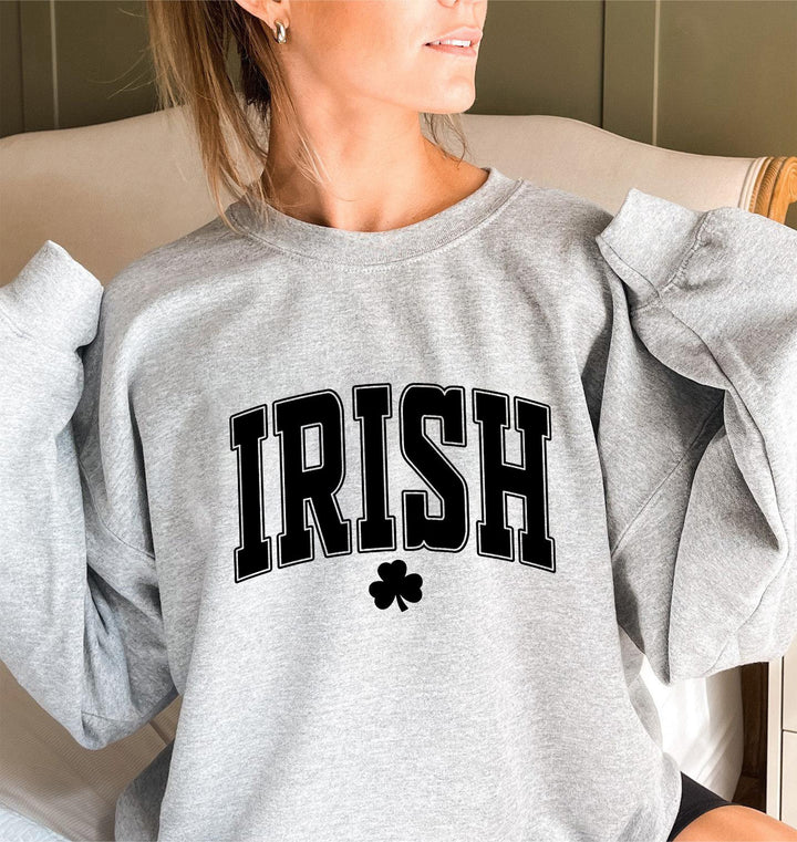 Sweat-shirt femme avec les éléments de design irlandais actuels Chic & Stil