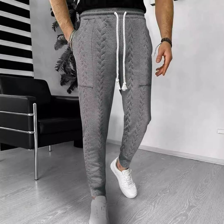 Cargo jogger pants for men with elastic waist and practical pockets Lune London