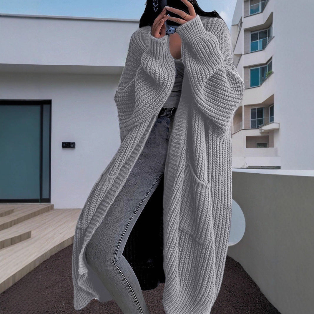 Thick knit coat for women with casual pockets and open design Lune Londonl