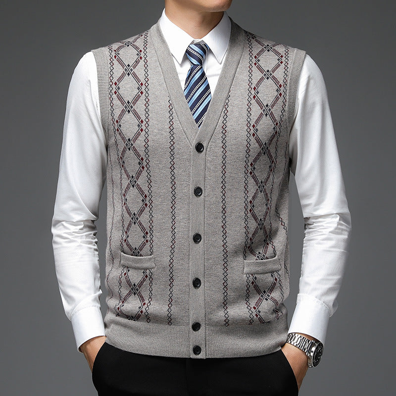 Elegant knitted vest for men with diamond pattern and shawl collar Lune London