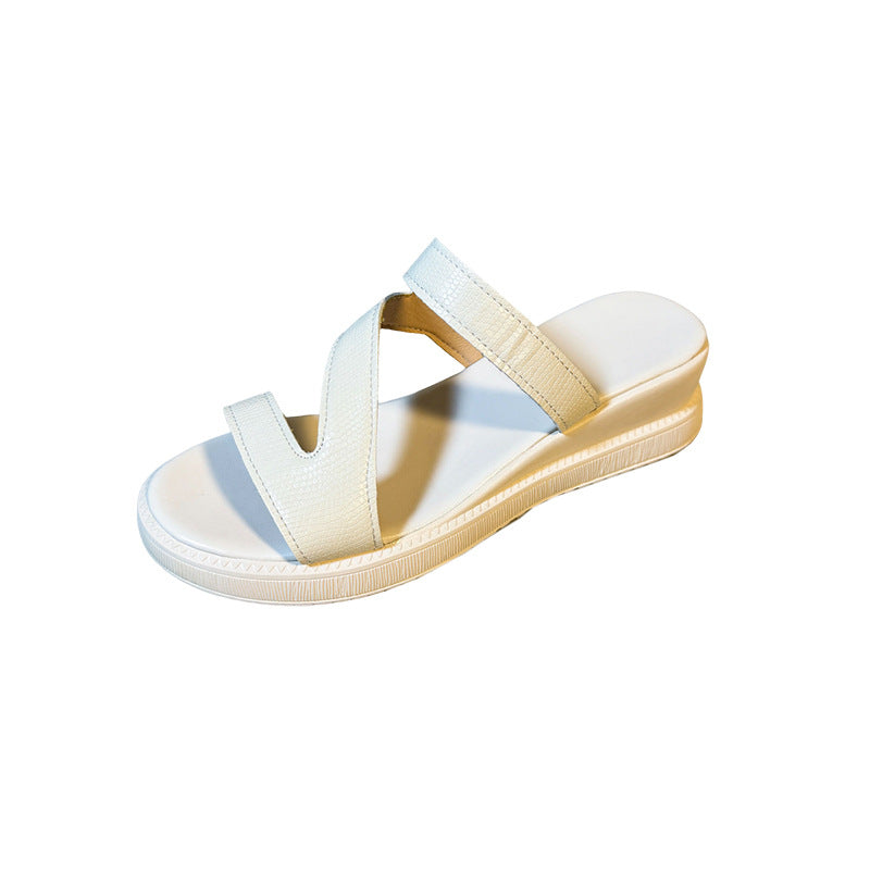 Trendy strappy sandals for women with ergonomic sole Lune London
