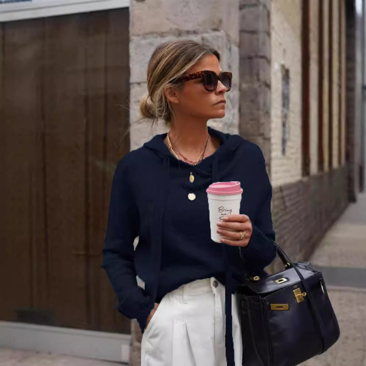 Dames loisirs sweat à capuche avec coupe moderne et poches pratiques Chic & Stil