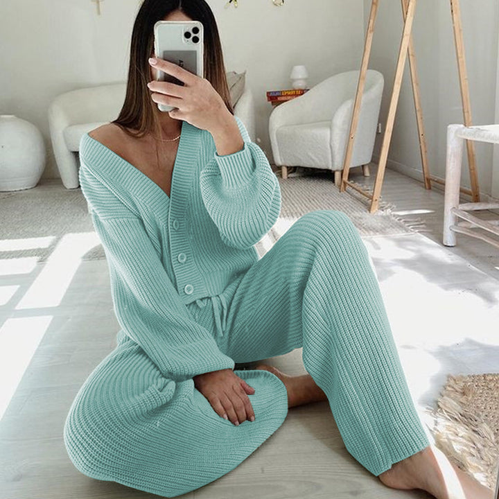 Knit loungewear set for ladies with button top and comfortable pants Lune London