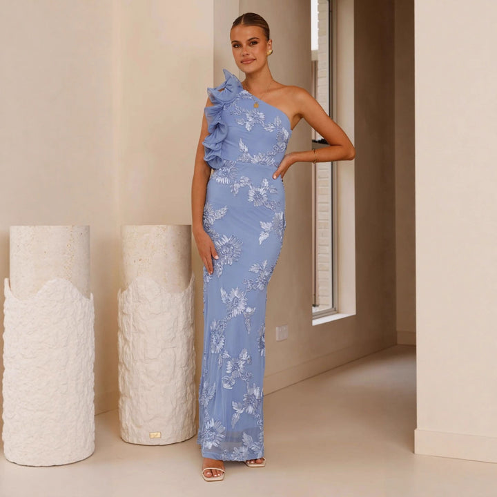 Women Elegant and form-fitting Maxi dress with asymmetrical strap and floral appliqués
