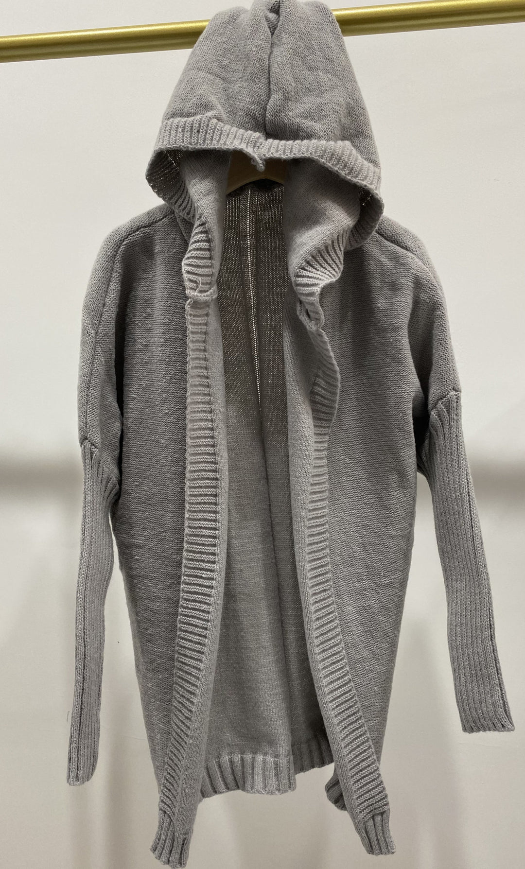 Ladies Casual Knit Sweater with Open Front and Fine Texture Chic and Style