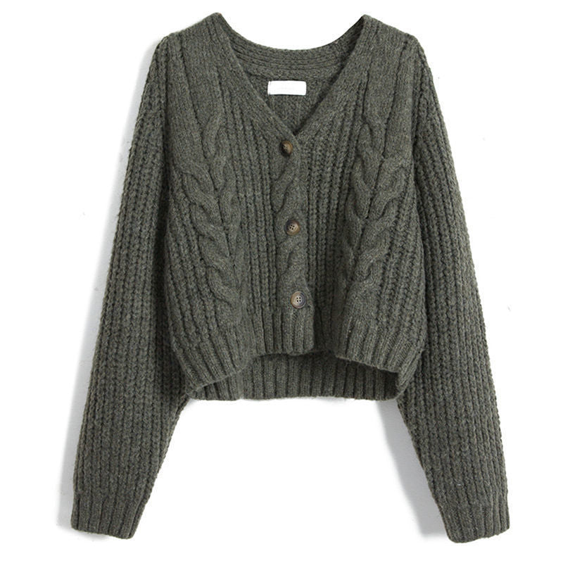 Ladies cozy knit pullover with decorative cable pattern Lune London