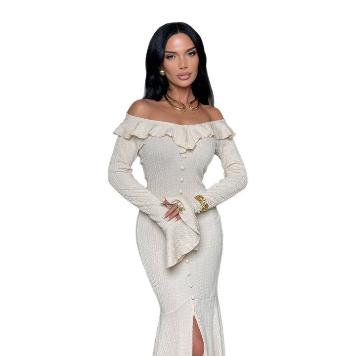 Ladies Elegant Maxi Dress with Ruffle Collar and Chic Button Placket