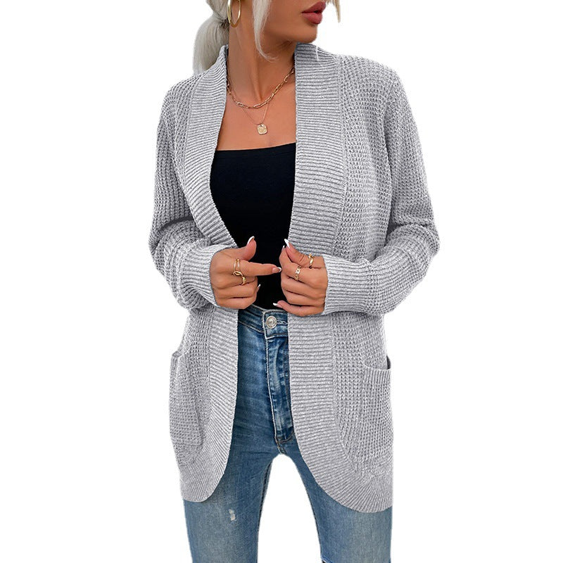 Knitted jacket for women with a relaxed fit and open pockets Lune London
