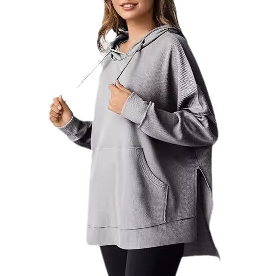 Casual hoodie for women with side slits and practical pockets Lune London