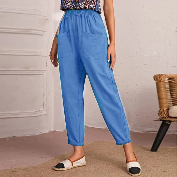 Casual pants for women with elastic waistband and large pockets Lune London