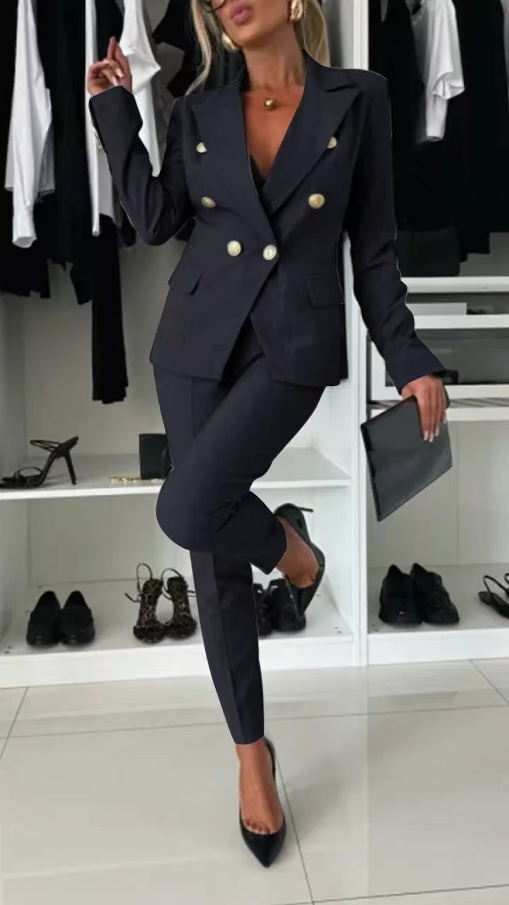 Ensemble de costume élégant pour femmes avec patte à double bouton et coupe ajustée Chic & Stil