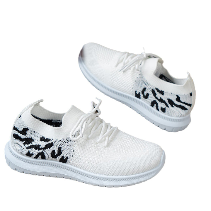 Breathable sneakers for women with elastic mesh upper Lune London