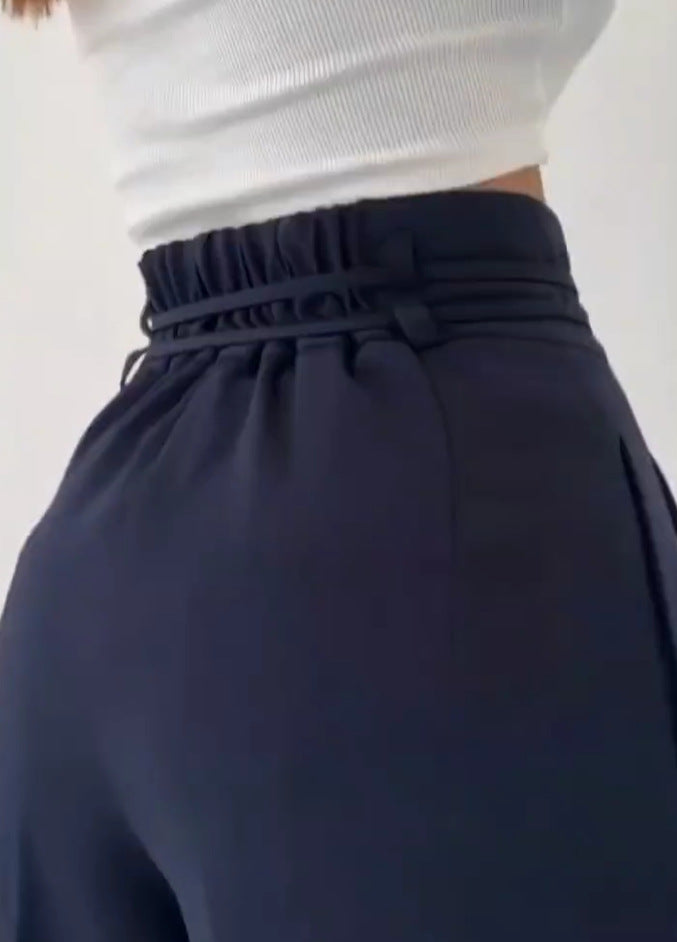 Pantalons plissés confortables pour femmes avec taille élastique Chic & Stil