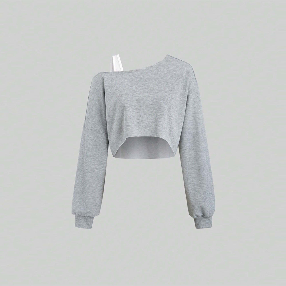 Short sweatshirt for women with asymmetric design and voluminous sleeves Chic & Stil