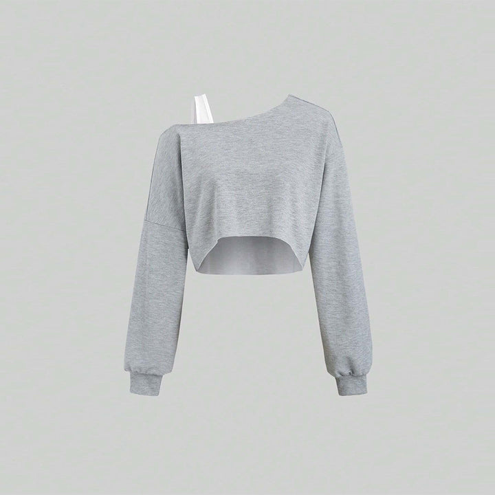 Short sweatshirt for women with asymmetric design and voluminous sleeves Chic & Stil