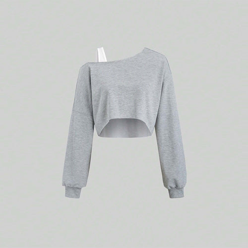 Short sweatshirt for women with asymmetric design and voluminous sleeves Chic & Stil