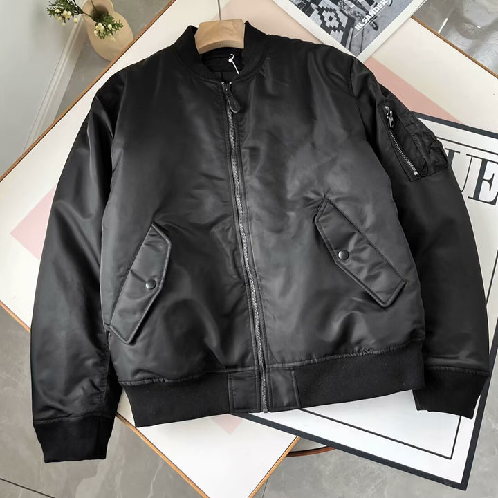 Veste aviateur en faux cuir intemporelle pour femmes avec poches pratiques Chic & Stil