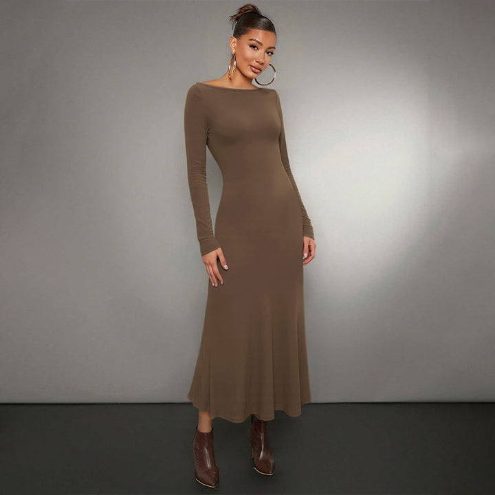 Robe midi à manches longues pour femmes avec un élégant col rond et un ourlet flottant Chic & Stil