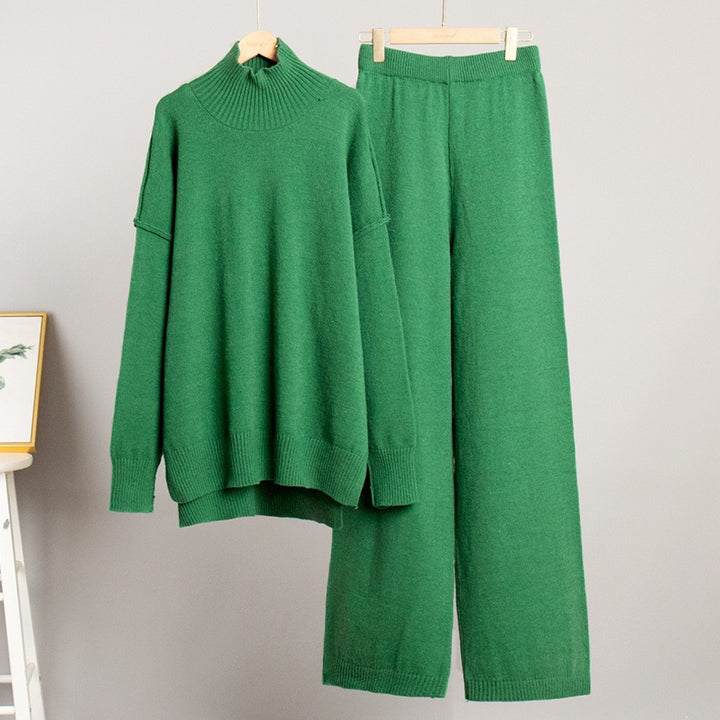 Women Comfortable Knit Set with Turtleneck Lune London