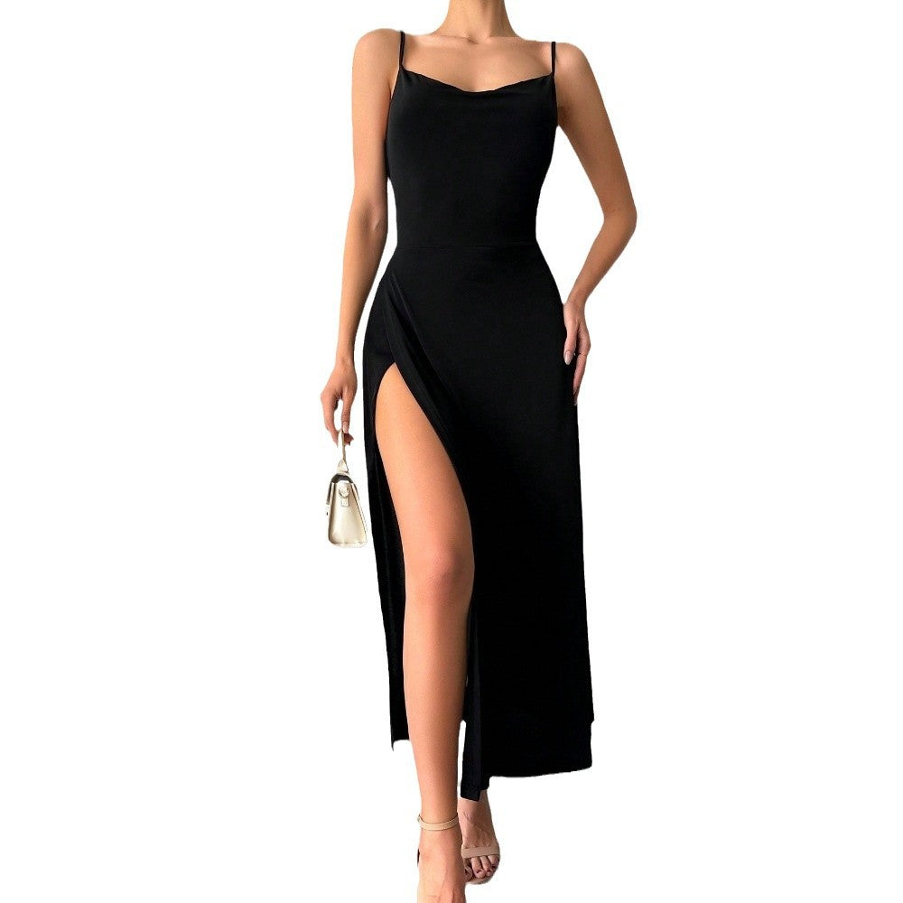Robe maxi pour femmes avec une fente séduisante et des bretelles spaghetti élégantes Chic & Stil