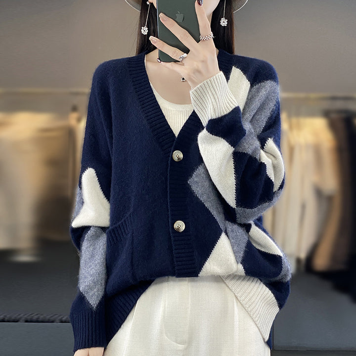 Women's chunky knit jacket with a modern plaid pattern and practical pockets Lune London