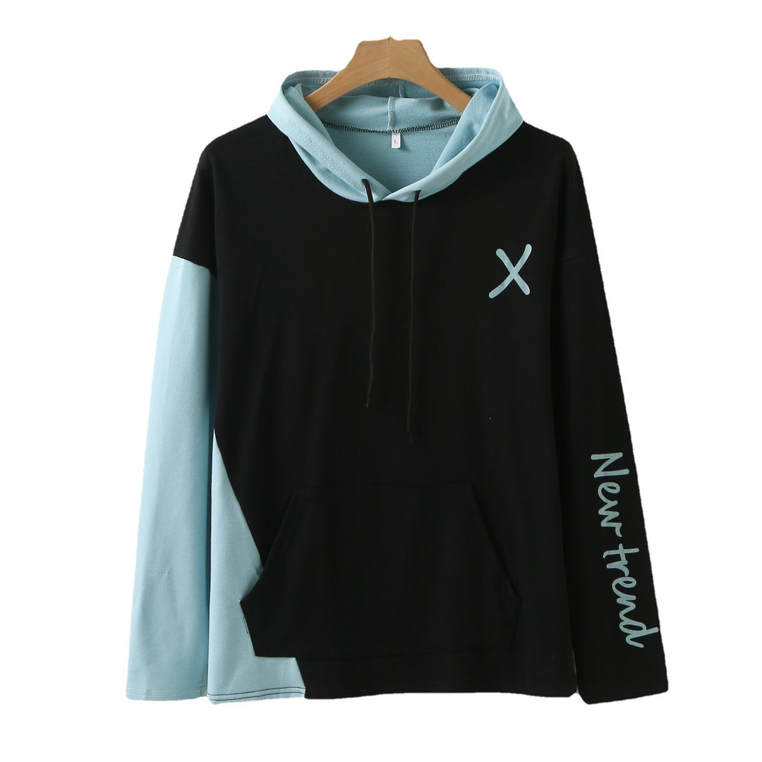 Women's hoodie with a modern color design and a practical kangaroo pocket Lune London