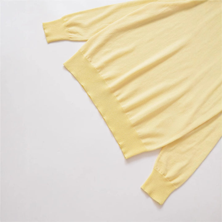 Ladies casual sweater in soft material Lune London